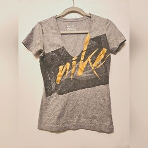 Nike Women's Tee Shirt